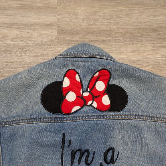 Disney Minnie Mouse Denim Jean Jacket Women's Medium Embroidered Pins Blue - Picture 7 of 11